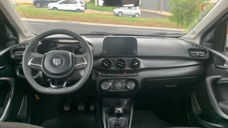 FIAT Cronos 1.3 4P FLEX DRIVE, Foto 8 FIAT Cronos 1.3 4P FLEX DRIVE, Foto 8