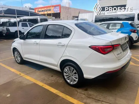 FIAT Cronos 1.3 4P FLEX DRIVE AUTOM�TICO CVT, Foto 6