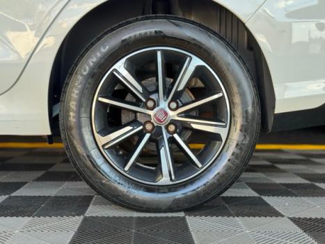 FIAT Cronos 1.8 4P FLEX DRIVE AUTOMTICO, Foto 10