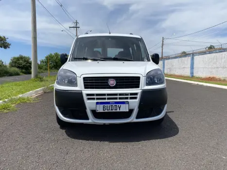 FIAT Doblo 1.8 16V 4P FLEX ESSENCE 7 LUGARES, Foto 2