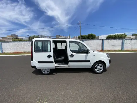 FIAT Doblo 1.8 16V 4P FLEX ESSENCE 7 LUGARES, Foto 5