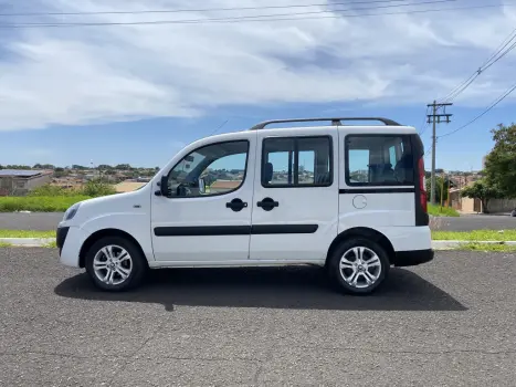FIAT Doblo 1.8 16V 4P FLEX ESSENCE 7 LUGARES, Foto 6