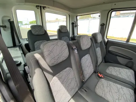 FIAT Doblo 1.8 16V 4P FLEX ESSENCE 7 LUGARES, Foto 18