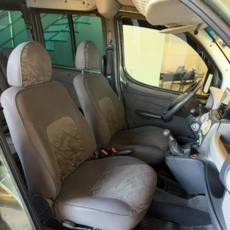 FIAT Doblo 1.8 16V 4P FLEX ADVENTURE 6 LUGARES, Foto 6