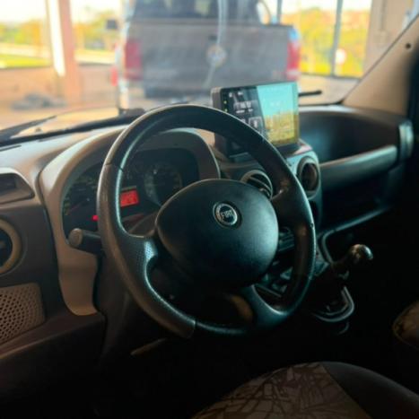 FIAT Doblo 1.8 16V 4P FLEX ADVENTURE 6 LUGARES, Foto 8