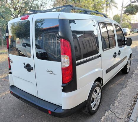 FIAT Doblo 1.8 16V 4P FLEX ESSENCE 7 LUGARES, Foto 5