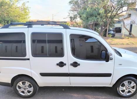 FIAT Doblo 1.8 16V 4P FLEX ESSENCE 7 LUGARES, Foto 6