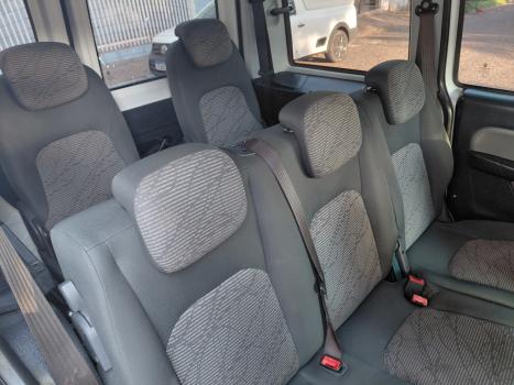 FIAT Doblo 1.8 16V 4P FLEX ESSENCE 7 LUGARES, Foto 10
