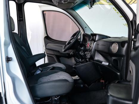 FIAT Doblo 1.8 16V 4P FLEX ESSENCE 7 LUGARES, Foto 5