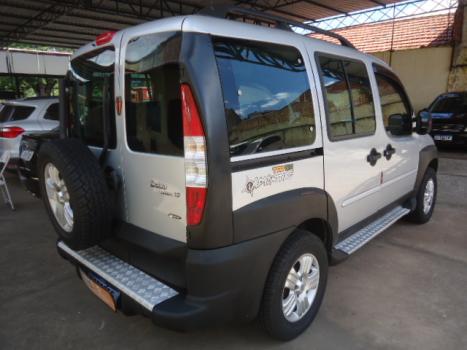 FIAT Doblo 1.8 4P FLEX ADVENTURE 6 LUGARES, Foto 6