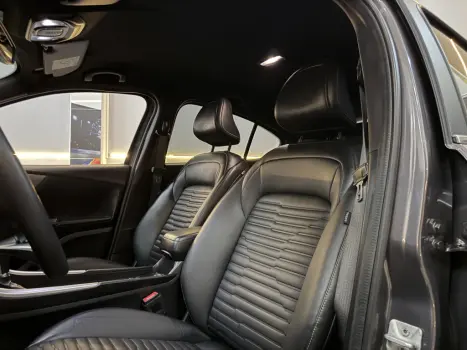 FIAT Fastback 1.0 12V 4P FLEX IMPETUS 200 TURBO AUTOM�TICO CVT, Foto 13