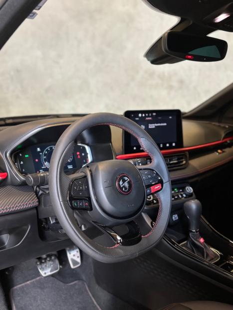 FIAT Fastback 1.3 16V 4P FLEX ABARTH TURBO 270 AUTOM�TICO, Foto 8