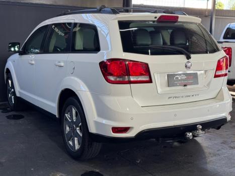 FIAT Freemont 2.4 16V 4P PRECISION AUTOMTICO 7 LUGARES, Foto 4