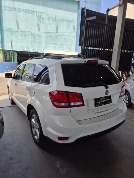 FIAT Freemont 2.4 16V 4P PRECISION AUTOMÁTICO 7 LUGARES, Foto 11