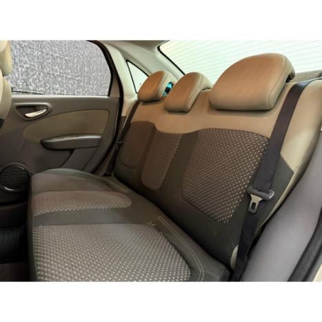 FIAT Grand Siena 1.6 16V 4P ESSENCE FLEX, Foto 11 FIAT Grand Siena 1.6 16V 4P ESSENCE FLEX, Foto 11