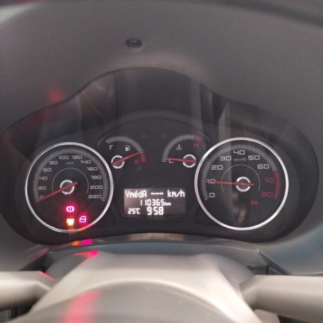 FIAT Grand Siena 1.6 16V 4P ESSENCE FLEX, Foto 11 FIAT Grand Siena 1.6 16V 4P ESSENCE FLEX, Foto 11