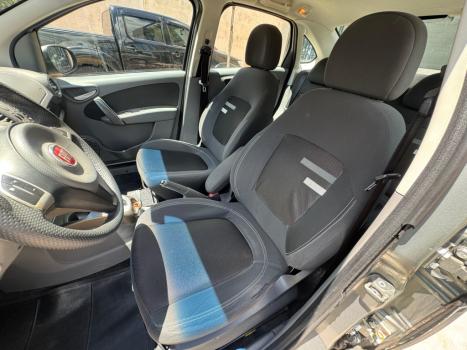 FIAT Grand Siena 1.6 16V 4P FLEX ESSENCE DUALOGIC AUTOMATIZADO, Foto 8