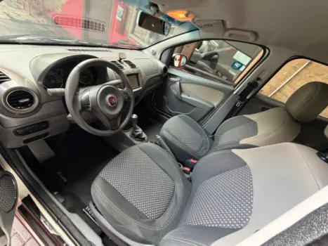 FIAT Grand Siena 1.6 16V 4P ESSENCE FLEX, Foto 8