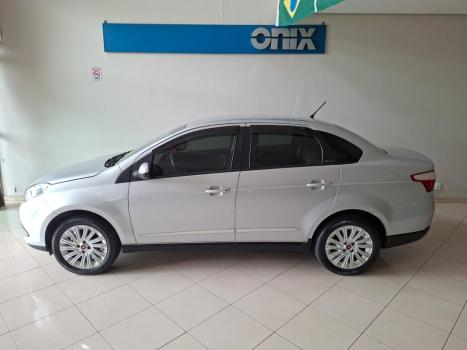 FIAT Grand Siena 1.6 16V 4P ESSENCE FLEX, Foto 2