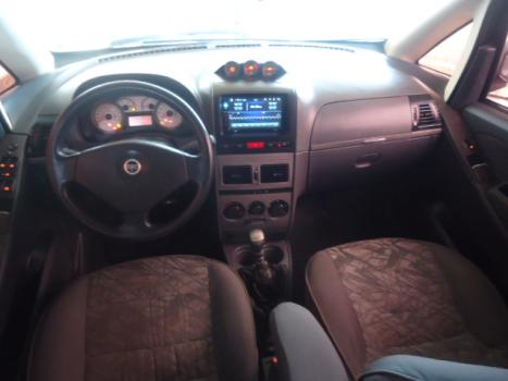 FIAT Idea 1.8 16V 4P ADVENTURE FLEX, Foto 4