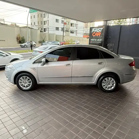 FIAT Linea 1.8 16V 4P FLEX ESSENCE DUALOGIC AUTOMATIZADO, Foto 4