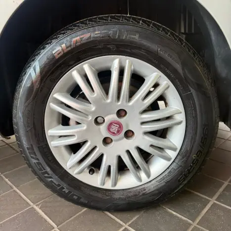 FIAT Linea 1.8 16V 4P FLEX ESSENCE DUALOGIC AUTOMATIZADO, Foto 15