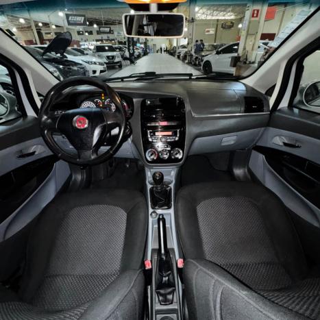 FIAT Linea 1.8 16V 4P FLEX ESSENCE, Foto 4