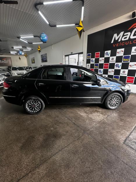 FIAT Linea 1.9 16V 4P FLEX HLX, Foto 3