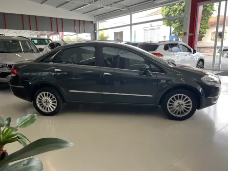FIAT Linea 1.9 16V 4P FLEX ABSOLUTE DUALOGIC AUTOMATIZADO, Foto 3