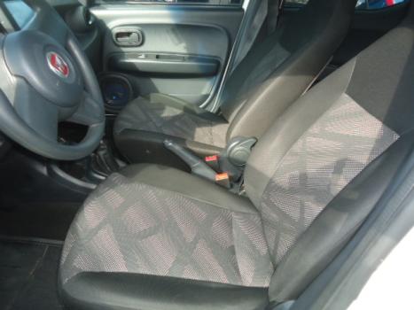 FIAT Mobi 1.0 4P FLEX DRIVE FIRE FLY, Foto 3