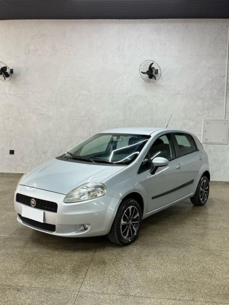 FIAT Punto 1.4 4P ATTRACTIVE FLEX, Foto 5 FIAT Punto 1.4 4P ATTRACTIVE FLEX, Foto 5