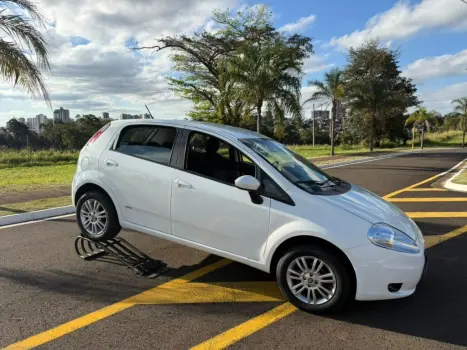 FIAT Punto 1.4 4P ATTRACTIVE FLEX, Foto 3