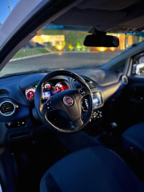 FIAT Punto 1.4 4P FLEX ATTRACTIVE ITALIA, Foto 7