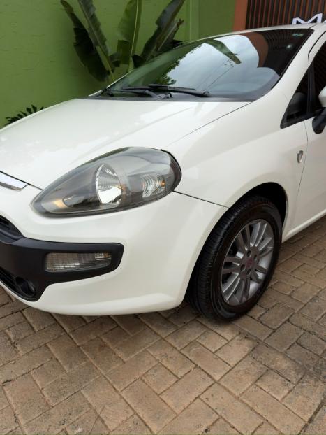 FIAT Punto 1.4 4P FLEX ATTRACTIVE ITALIA, Foto 4