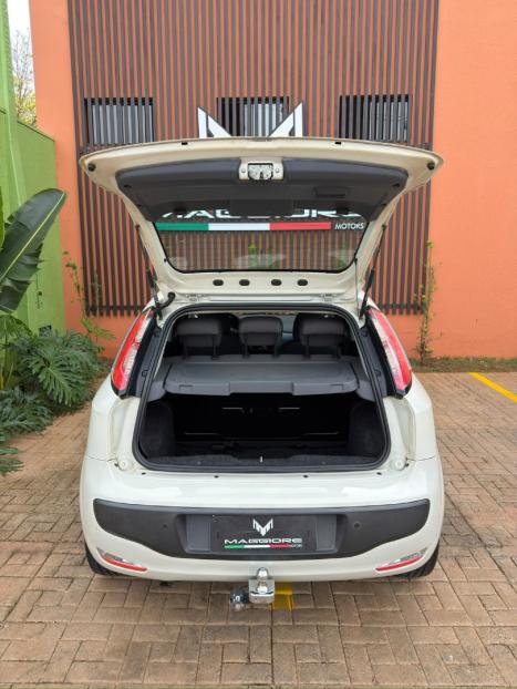 FIAT Punto 1.4 4P FLEX ATTRACTIVE ITALIA, Foto 9