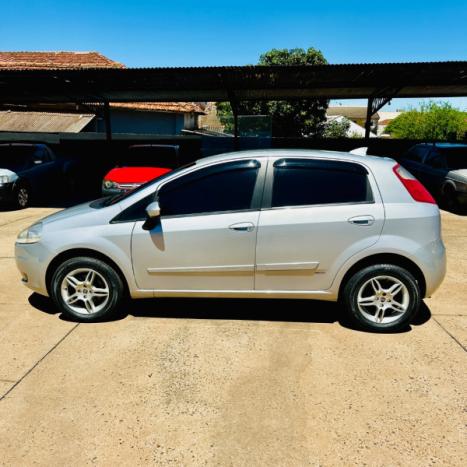 FIAT Punto 1.4 FLEX 4P, Foto 10