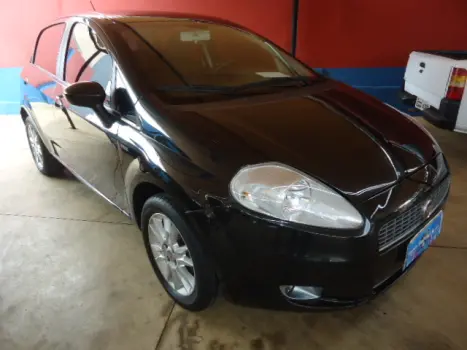 FIAT Punto 1.6 16V 4P ESSENCE FLEX, Foto 2 FIAT Punto 1.6 16V 4P ESSENCE FLEX, Foto 2