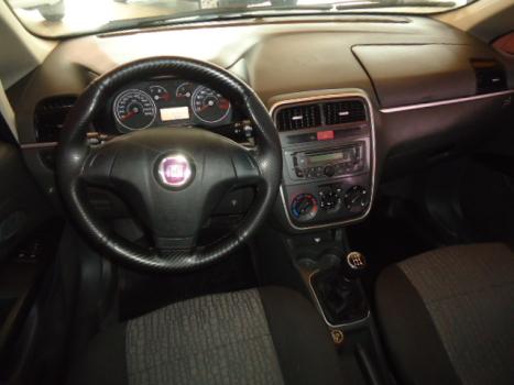 FIAT Punto 1.6 16V 4P ESSENCE FLEX, Foto 4 FIAT Punto 1.6 16V 4P ESSENCE FLEX, Foto 4