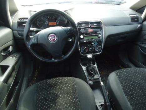 FIAT Punto 1.8 4P HLX FLEX, Foto 4