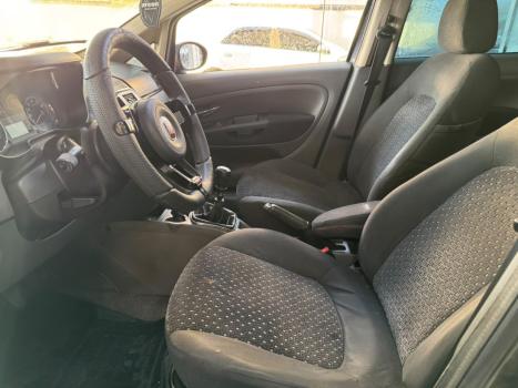 FIAT Punto 1.8 4P HLX FLEX, Foto 9