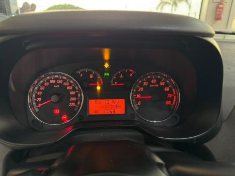FIAT Punto 1.8 4P HLX FLEX, Foto 12