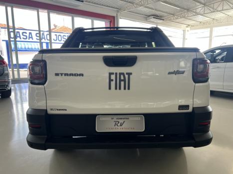 FIAT Strada 1.0 12V TURBO 200 FLEX ULTRA CABINE DUPLA AUTOM�TICO CVT, Foto 4
