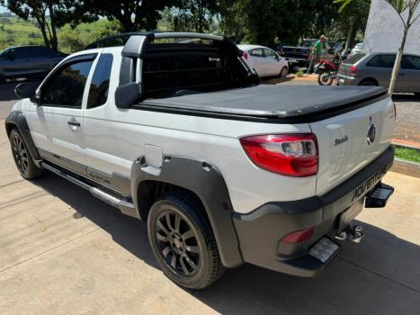 FIAT Strada 1.8 16V FLEX ADVENTURE LOCKER CABINE ESTENDIDA, Foto 6