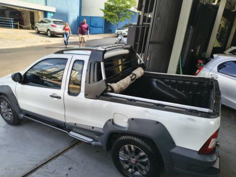 FIAT Strada 1.8 16V FLEX ADVENTURE LOCKER CABINE ESTENDIDA, Foto 7