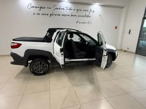 FIAT Strada 1.8 3P FLEX ADVENTURE CABINE DUPLA, Foto 8