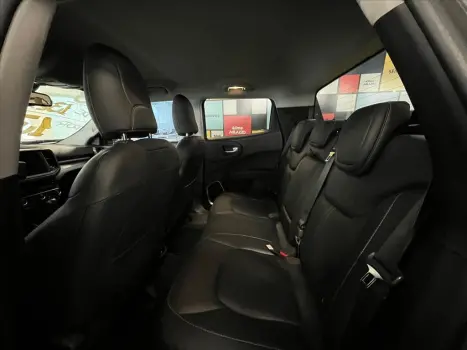 FIAT Toro 1.3 16V 4P FLEX 270 TURBO VOLCANO AUTOMÁTICO, Foto 12 FIAT Toro 1.3 16V 4P FLEX 270 TURBO VOLCANO AUTOMÁTICO, Foto 12