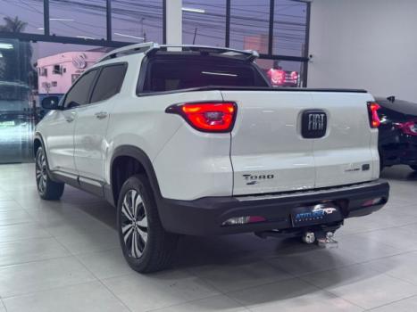 FIAT Toro 1.3 16V 4P FLEX 270 TURBO VOLCANO AUTOMTICO, Foto 3