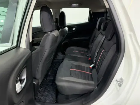 FIAT Toro 1.8 16V 4P FLEX FREEDOM AUTOMÁTICO, Foto 8 FIAT Toro 1.8 16V 4P FLEX FREEDOM AUTOMÁTICO, Foto 8