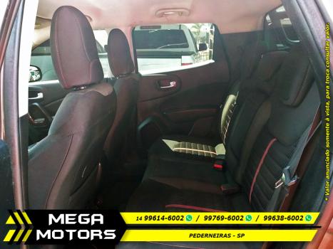 FIAT Toro 1.8 16V 4P FLEX FREEDOM AUTOM�TICO, Foto 4