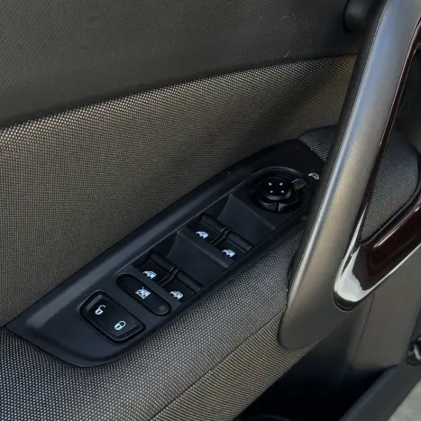 FIAT Toro 1.8 16V 4P FLEX FREEDOM AUTOM�TICO, Foto 8